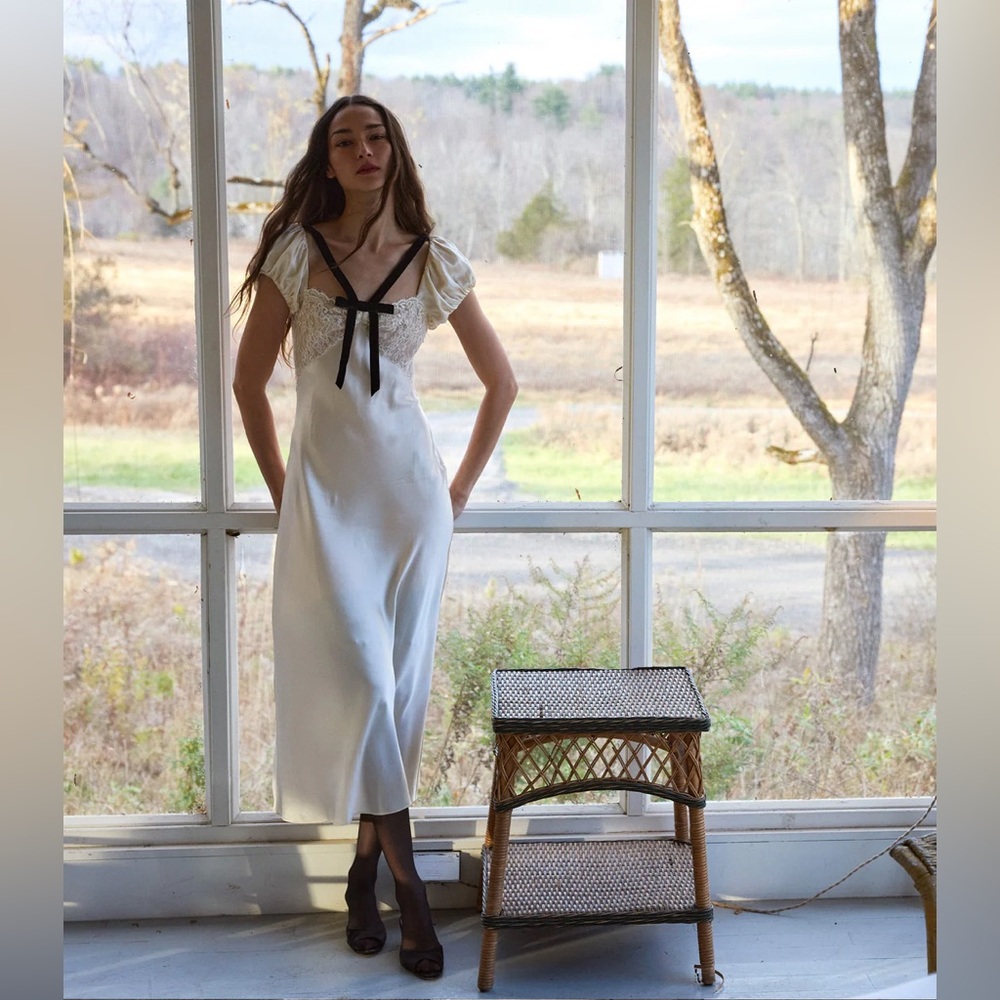 DÔEN SABRINA DRESS IN CANDLELIGHT